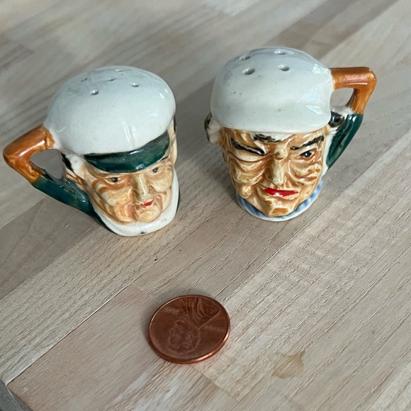Miniature Toby Mug Salt and Pepper Shaker Set Made in Japan Rare Vintage - Picture 5 of 7
